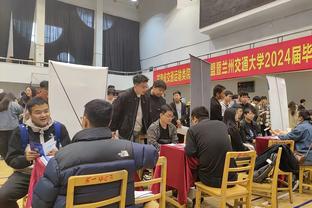 媒体人：中国男篮已经平安抵达国内机场